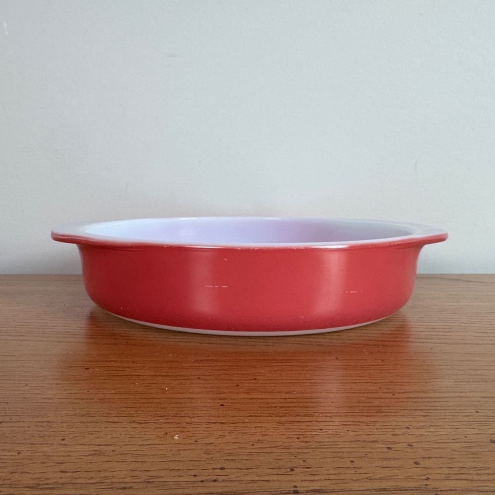 Pyrex 227 Flamingo Pink 8 Inch Round Baking Dish‎ Ovenware Made in USA